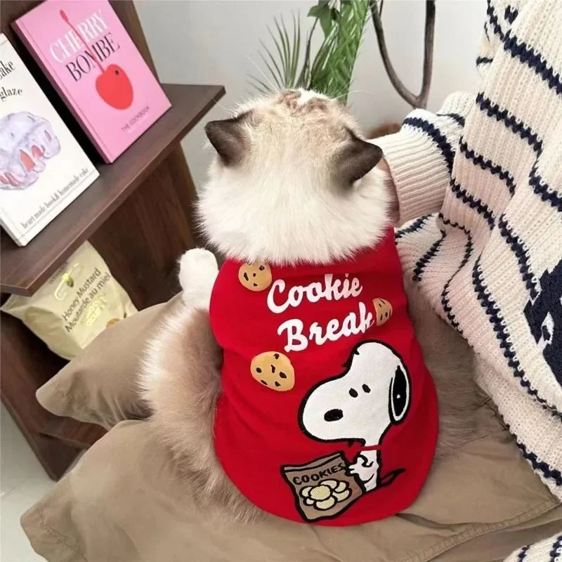 New Snoopy animation peripheral cartoon cute warm pet sweatshirt creative personality kawaii cat and dog clothes wholesale